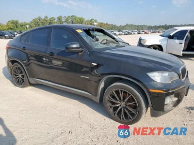 Czwarte zdjęcie samochodu z boku: 2011 BMW X6 XDRIVE35I VIN:5UXFG2C55BLX06020 - miniatura
