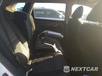 Zdjęcie 11 z 13 samochodu: 2017 NISSAN ROGUE S VIN:KNMAT2MTXHP563216 - miniatura
