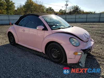 Czwarte zdjęcie samochodu z boku: 2005 VOLKSWAGEN NEW BEETLE GL VIN:3VWBM31Y65M368932 - miniatura