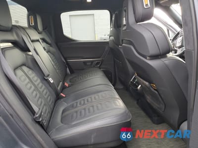 Zdjęcie 10 z 12 samochodu: 2023 RIVIAN R1T ADVENTURE VIN:7FCTGAAA4PN020541 - miniatura