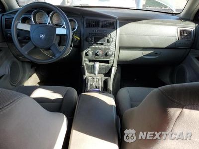 Zdjęcie 8 z 12 samochodu: 2005 DODGE MAGNUM SXT VIN:2D4FV48V75H648010 - miniatura