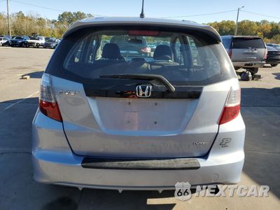 Zdjęcie 6 z 13 samochodu: 2009 HONDA FIT SPORT VIN:JHMGE87679S044909 - miniatura
