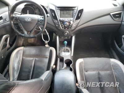 Zdjęcie 8 z 13 samochodu: 2015 HYUNDAI VELOSTER TURBO VIN:KMHTC6AE7FU242184 - miniatura