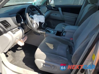 Zdjęcie 7 z 15 samochodu: 2011 TOYOTA HIGHLANDER HYBRID VIN:JTEBC3EH0B2002625 - miniatura