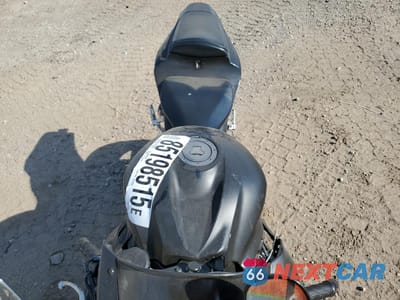 Piąte zdjęcie samochodu w środku: 2009 HONDA CBR600 RR VIN:JH2PC400X9K200602 - miniatura