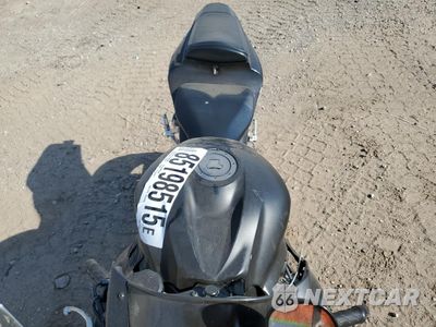 Piąte zdjęcie samochodu w środku: 2009 HONDA CBR600 RR VIN:JH2PC400X9K200602 - miniatura