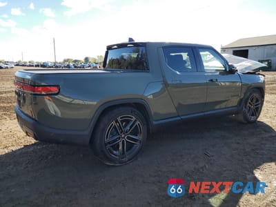 Trzecie zdjęcie samochodu z tyłu: 2026 RIVIAN R1T PREMIUM VIN:7FCTGAAP5TN042742 - miniatura