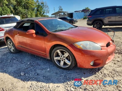 Czwarte zdjęcie samochodu z boku: 2008 MITSUBISHI ECLIPSE SPYDER GS VIN:4A3AL25F88E001588 - miniatura