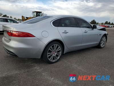 Trzecie zdjęcie samochodu z tyłu: 2018 JAGUAR XF PRESTIGE VIN:SAJBK4FX5JCY64669 - miniatura