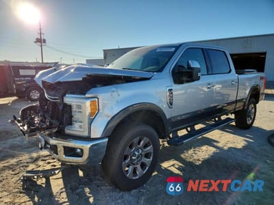 2018 FORD F350 SUPER DUTY 1FT8W3BT7JEB16410 - główne zdjęcie licytacji z USA - miniatura