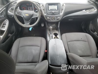 Zdjęcie 8 z 15 samochodu: 2017 CHEVROLET MALIBU LT VIN:1G1ZE5ST5HF187850 - miniatura