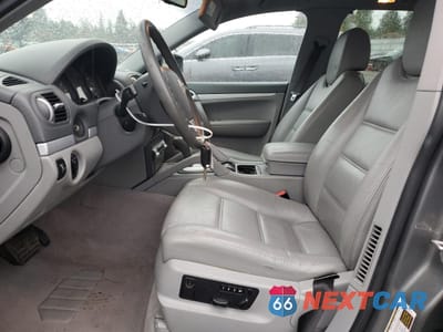 Zdjęcie 7 z 15 samochodu: 2008 PORSCHE CAYENNE VIN:WP1AA29P18LA06587 - miniatura