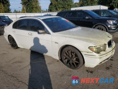 Czwarte zdjęcie samochodu z boku: 2005 BMW 745 LI VIN:WBAGN63595DS59111 - miniatura