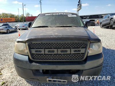 Piąte zdjęcie samochodu w środku: 2004 FORD F-150 VIN:1FTRX12W44NB22668 - miniatura