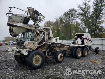 Drugie zdjęcie samochodu z przodu: 2007 OSHKOSH S SERIES READY MIX TRUCK VIN:10TNA0Y217S096207 - miniatura