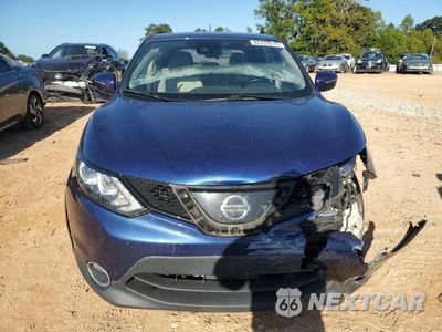 Piąte zdjęcie samochodu w środku: 2019 NISSAN ROGUE SPORT S VIN:JN1BJ1CR4KW332385 - miniatura