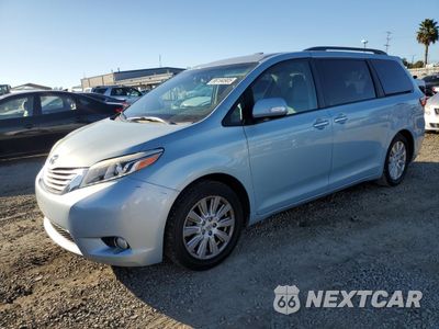 2017 TOYOTA SIENNA XLE 5TDYZ3DC3HS824386 - główne zdjęcie licytacji z USA - miniatura