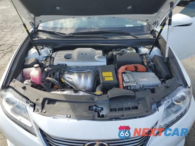 Zdjęcie 11 z 12 samochodu: 2014 LEXUS ES 300H VIN:JTHBW1GG7E2072758 - miniatura