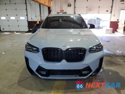 Piąte zdjęcie samochodu w środku: 2023 BMW X4 M VIN:5YM23EC00P9R49439 - miniatura
