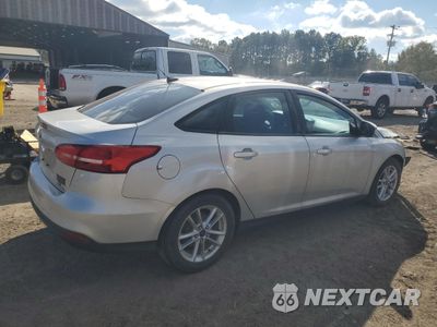 Trzecie zdjęcie samochodu z tyłu: 2016 FORD FOCUS SE VIN:1FADP3F22GL290103 - miniatura