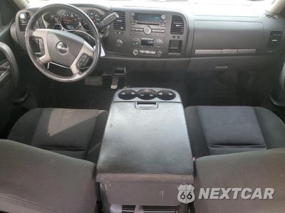 Zdjęcie 8 z 12 samochodu: 2010 GMC SIERRA K1500 SLE VIN:3GTRKVE3XAG292514 - miniatura