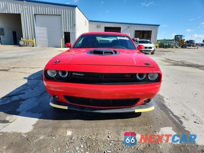 Piąte zdjęcie samochodu w środku: 2019 DODGE CHALLENGER R/T SCAT PACK VIN:2C3CDZFJ6KH521040 - miniatura