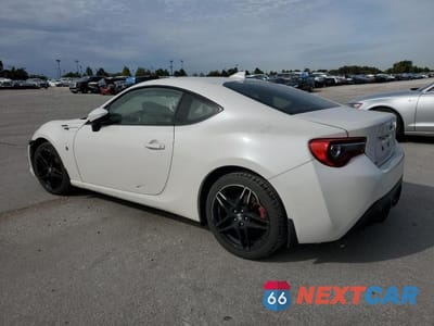 Drugie zdjęcie samochodu z przodu: 2017 TOYOTA 86 BASE VIN:JF1ZNAA19H9700148 - miniatura