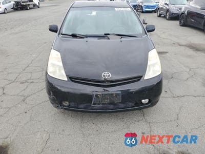 Piąte zdjęcie samochodu w środku: 2005 TOYOTA PRIUS BASE VIN:JTDKB20U453021442 - miniatura