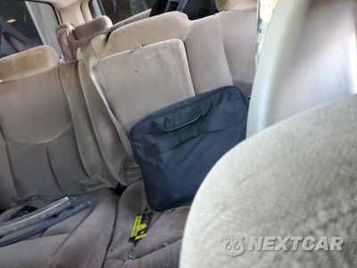 Zdjęcie 10 z 12 samochodu: 2003 GMC YUKON XL C1500 VIN:1GKEC16Z33J281464 - miniatura
