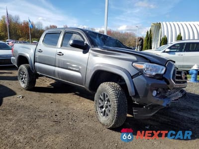 Czwarte zdjęcie samochodu z boku: 2023 TOYOTA TACOMA DOUBLE CAB VIN:3TMCZ5AN1PM549871 - miniatura