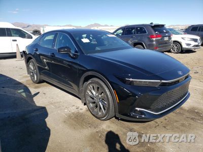 Czwarte zdjęcie samochodu z boku: 2025 TOYOTA CROWN XLE VIN:JTDAAAAFXS3038105 - miniatura