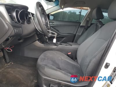 Zdjęcie 7 z 14 samochodu: 2015 KIA OPTIMA LX VIN:5XXGM4A75FG410130 - miniatura