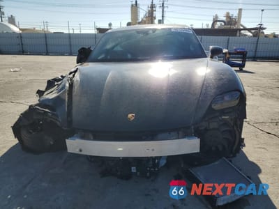 Piąte zdjęcie samochodu w środku: 2024 PORSCHE TAYCAN VIN:WP0AA2Y13RSA13128 - miniatura