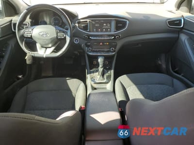 Zdjęcie 8 z 12 samochodu: 2017 HYUNDAI IONIQ SEL VIN:KMHC75LC0HU052157 - miniatura