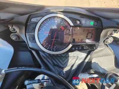 Zdjęcie 7 z 10 samochodu: 2022 SUZUKI GSX-R600 VIN:JS1GN7FA6N7100721 - miniatura