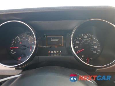 Zdjęcie 9 z 12 samochodu: 2017 FORD MUSTANG VIN:1FATP8UH8H5292783 - miniatura