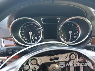 Zdjęcie 9 z 12 samochodu: 2013 MERCEDES-BENZ ML 550 4MATIC VIN:4JGDA7DB1DA207270 - miniatura