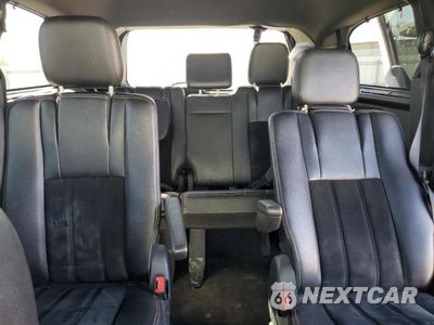 Zdjęcie 10 z 12 samochodu: 2016 DODGE GRAND CARAVAN SXT VIN:2C4RDGCGXGR336090 - miniatura