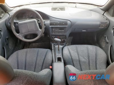 Zdjęcie 8 z 15 samochodu: 2002 CHEVROLET CAVALIER BASE VIN:1G1JC524527485411 - miniatura