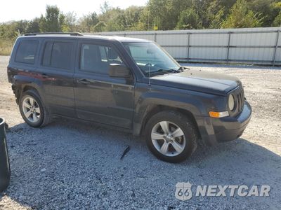 Czwarte zdjęcie samochodu z boku: 2014 JEEP PATRIOT SPORT VIN:1C4NJPBA7ED726505 - miniatura