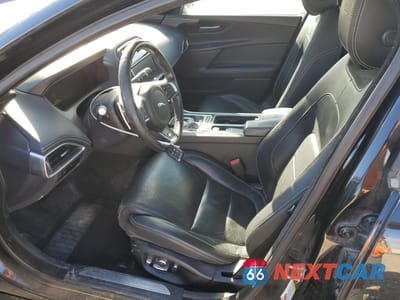 Zdjęcie 7 z 13 samochodu: 2018 JAGUAR XE S VIN:SAJAM4FV6JCP17040 - miniatura