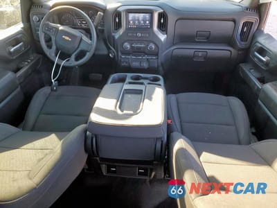 Zdjęcie 8 z 14 samochodu: 2025 CHEVROLET SILVERADO K2500 CUSTOM VIN:1GC4KME70SF306754 - miniatura