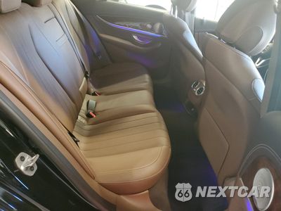 Zdjęcie 10 z 14 samochodu: 2019 MERCEDES-BENZ E 300 4MATIC VIN:WDDZF4KB6KA657156 - miniatura