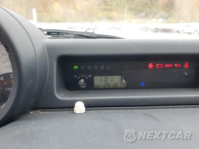 Zdjęcie 9 z 15 samochodu: 2006 TOYOTA SCION XB VIN:JTLKT324864038258 - miniatura