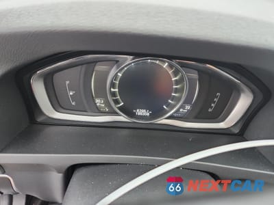 Zdjęcie 9 z 12 samochodu: 2017 VOLVO S60 PREMIER VIN:LYV402TK4HB125690 - miniatura