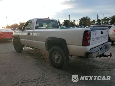 Drugie zdjęcie samochodu z przodu: 2004 CHEVROLET SILVERADO C2500 HEAVY DUTY VIN:1GCHC24U94E273045 - miniatura