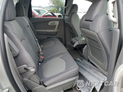 Zdjęcie 11 z 13 samochodu: 2012 CHEVROLET TRAVERSE LS VIN:1GNKRFED8CJ377310 - miniatura