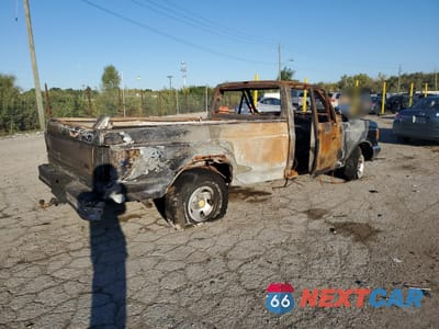 Trzecie zdjęcie samochodu z tyłu: 1988 FORD F150 VIN:1FTDF15N9JNA67520 - miniatura