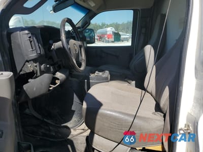 Zdjęcie 7 z 12 samochodu: 2021 CHEVROLET EXPRESS G3500 VIN:1GB0GRF72M1300065 - miniatura