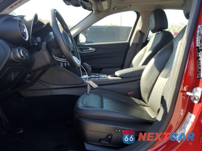 Zdjęcie 7 z 13 samochodu: 2021 ALFA ROMEO GIULIA TI VIN:ZARFANBN7M7640089 - miniatura